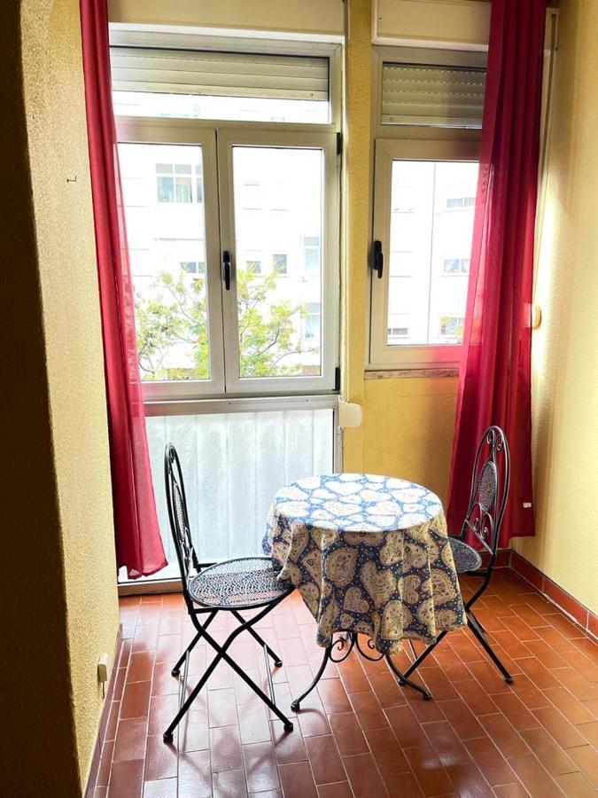Estúdio a 3 min a pé da Praia de Oeiras Paço de Arcos Extérieur photo